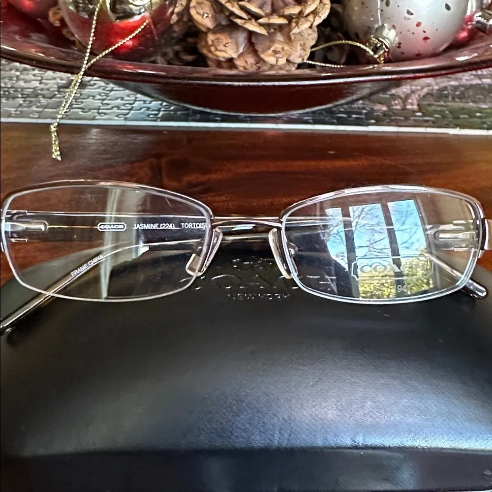 New Coach Jasmine Tortoise frames with case and cleaning cloth 52-16-135